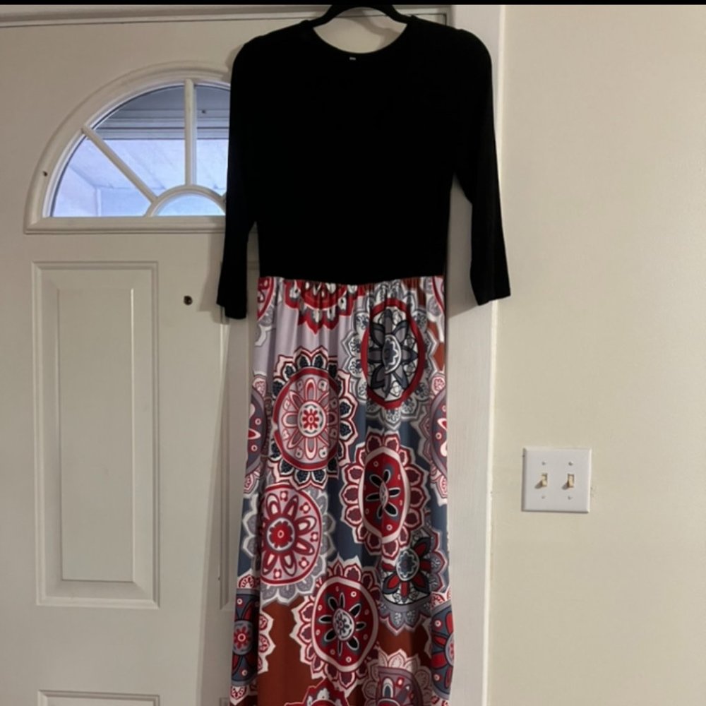 Black/Red Maxidress